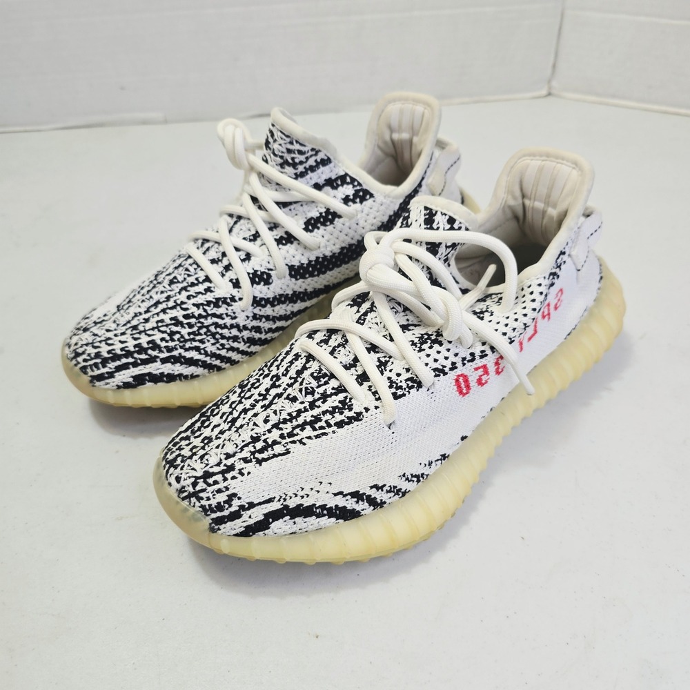 Adidas Men's Yeezy Boost 350 V2 Size 6Y Zebra White Black Low Top Sneakers